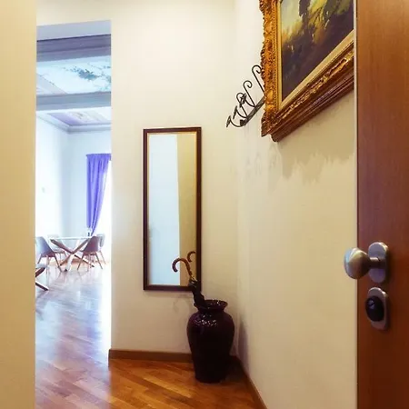 188 - Via Roma Apartment *